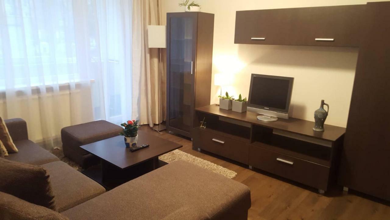 Apartamentai Dainu II Шяуляй Екстер'єр фото